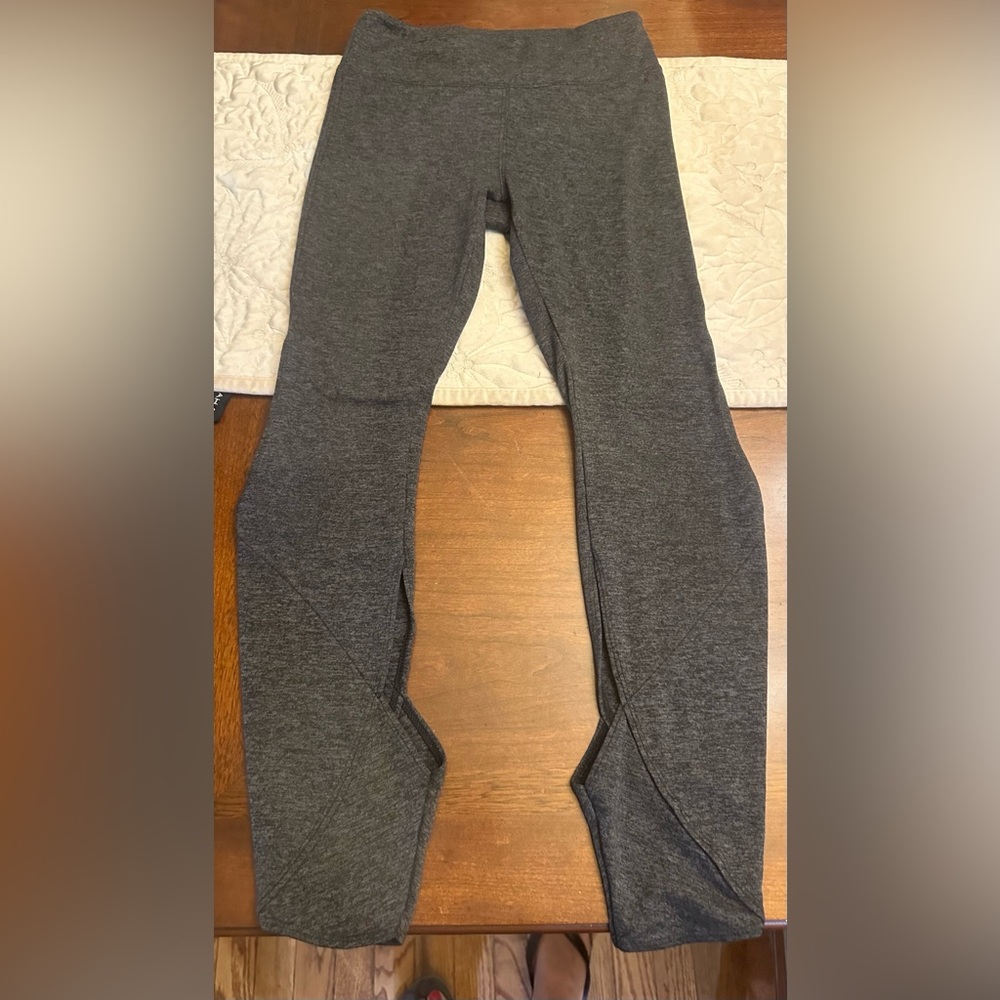 Free People Movement Gray Heather high rise Leggings. XS Excellent Condition